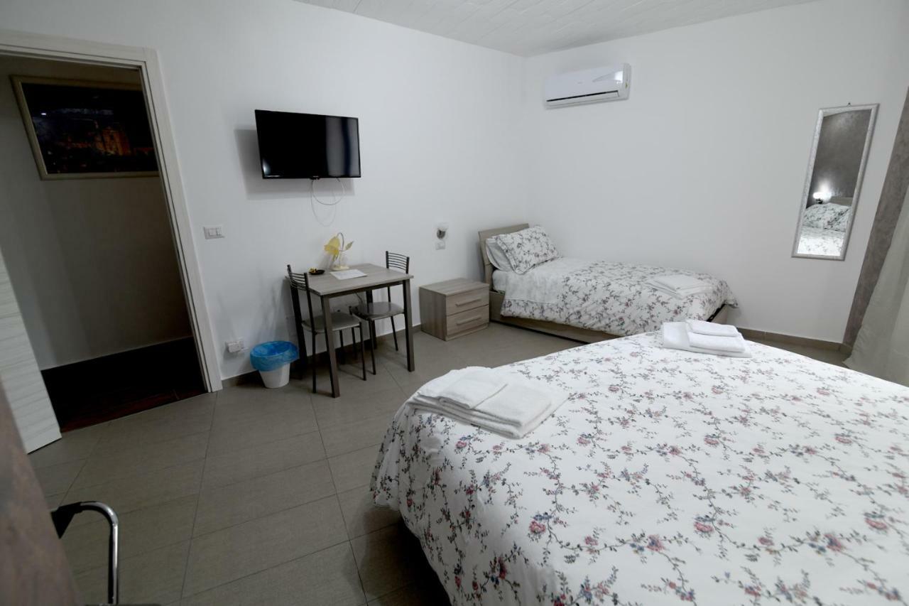 La Regina Di Saba Bed & Breakfast Piazza Armerina Exterior photo