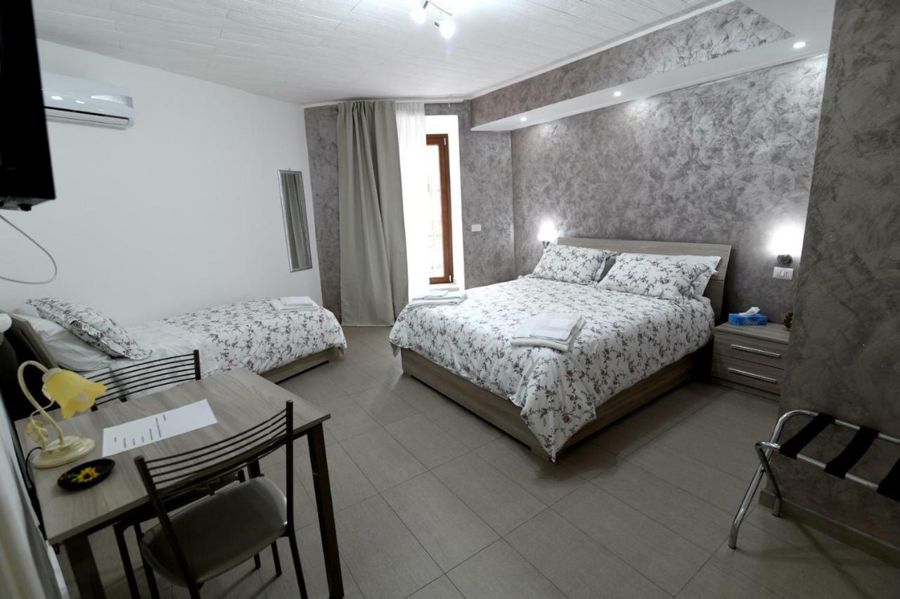 La Regina Di Saba Bed & Breakfast Piazza Armerina Exterior photo